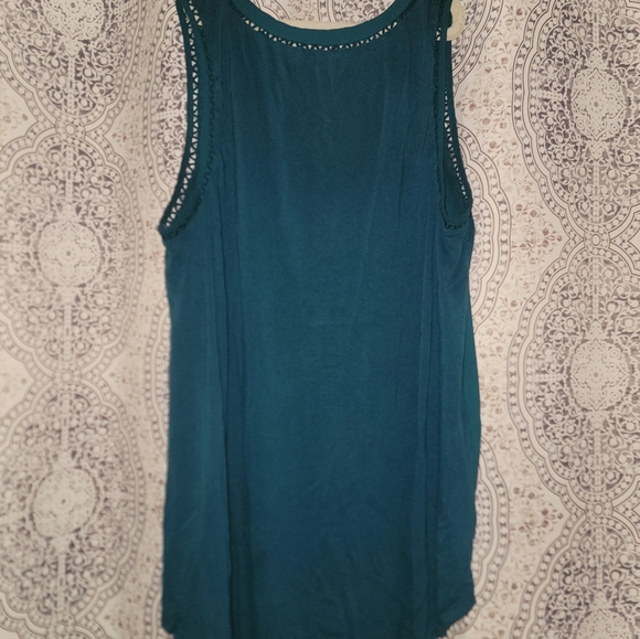 Loft Tank Top - Picture 3 of 4